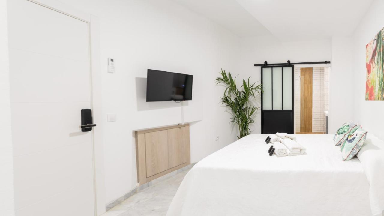 Guesthouse Room & Studio Seville La Flamenka Экстерьер фото